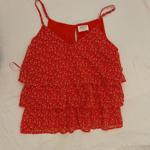 Floral ruffled tank top - Picture 1 of 3